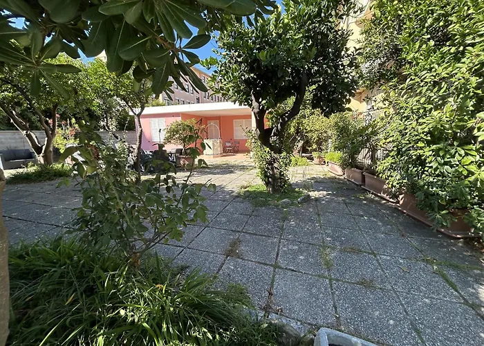 Feriehus La Casetta Rosa Diano Marina